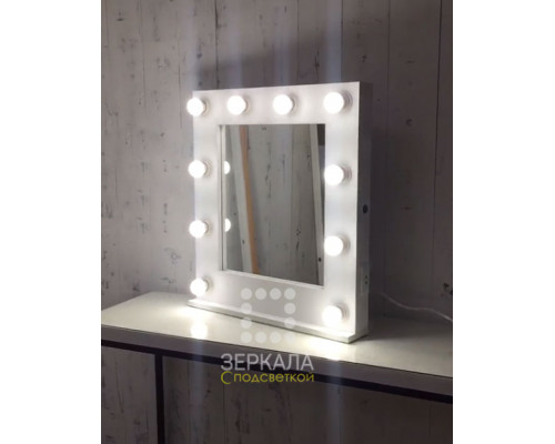 Гримерное настольное зеркало с подсветкой, подставкой и розеткой 60х65 см премиум